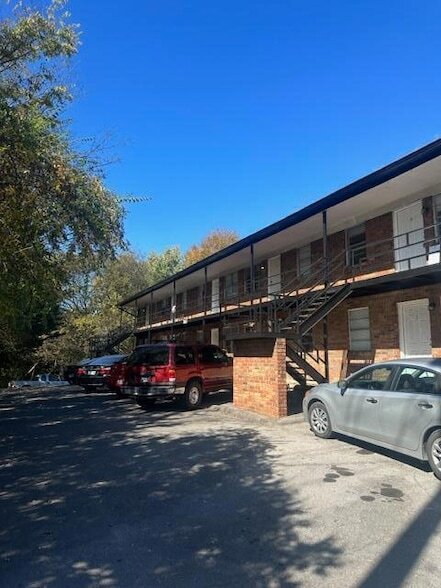 Primary Photo - 363 Highland Ave NW