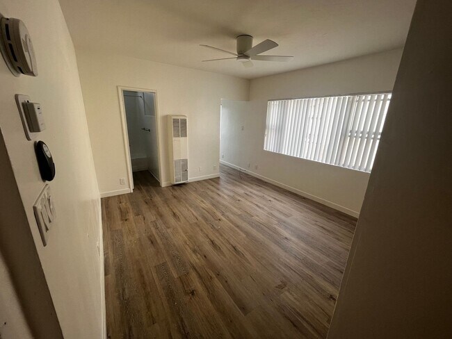 Foto del edificio - St. Joseph Ave Apts 159-161