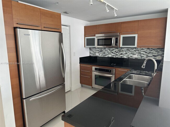 Foto del edificio - 253 NE 2nd St