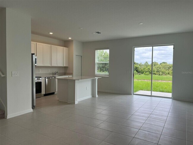 Foto del edificio - 3066 Chantilly Dr