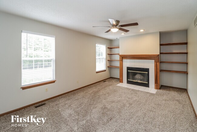 Building Photo - 616 Fawn Pl
