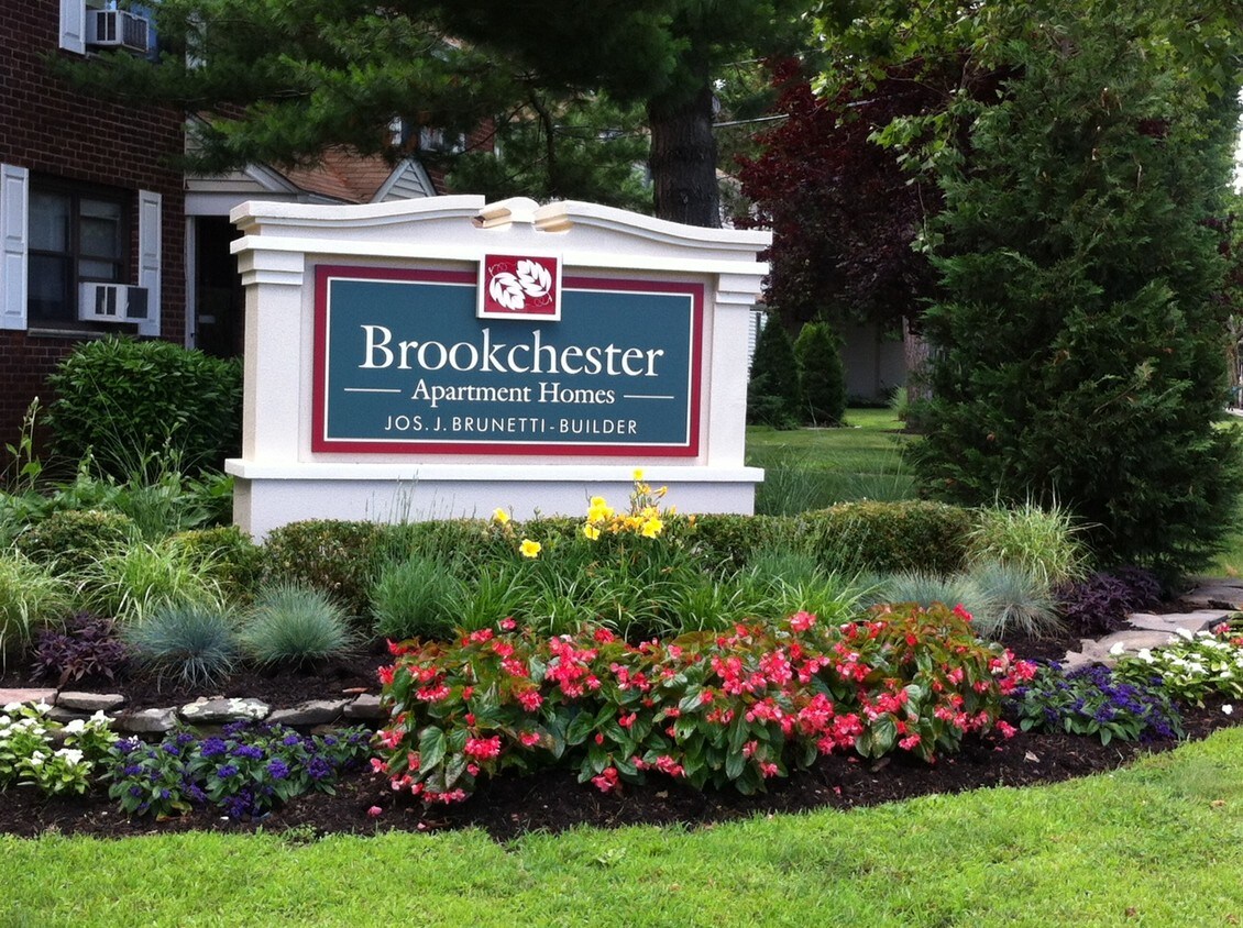 Brookchester Apartments New Milford, NJ