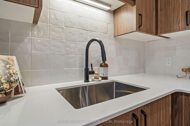 Building Photo - 135 Belmont Dr