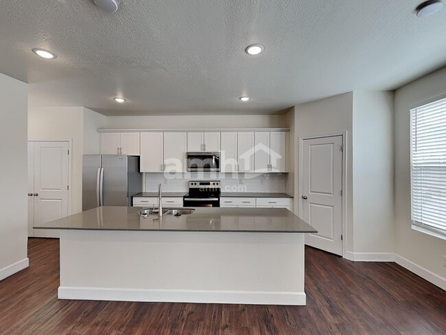 Building Photo - 6084 W Copper Hawk Dr