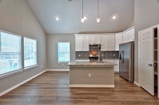 Foto del edificio - 11911 Nelwood St