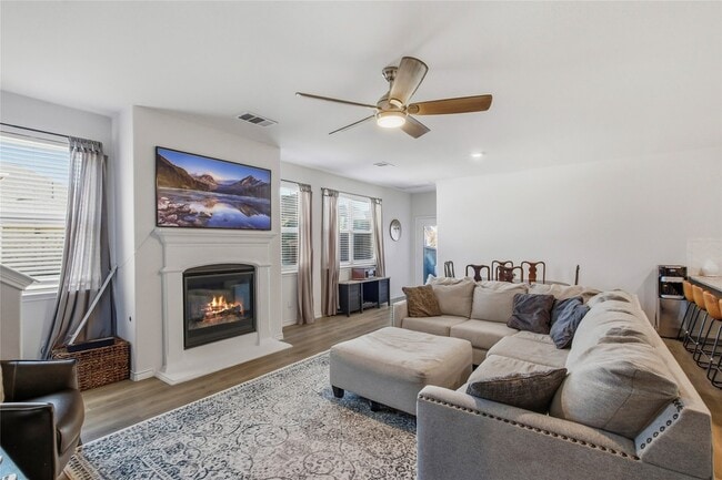 Photo - 1540 Princeton Dr House