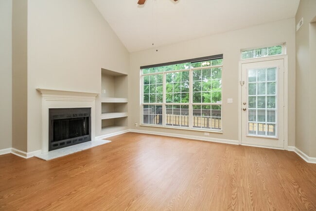 Building Photo - 5832 Murphywood Crosing