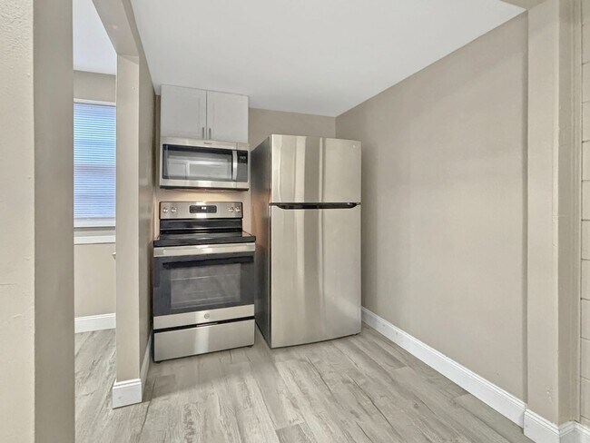 Foto del edificio - 104 S Beechtree St