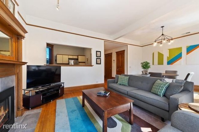 Foto del edificio - 4011 N Kenmore Ave