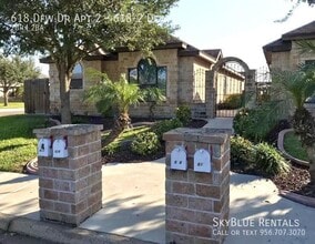 Building Photo - 618 DFW Dr