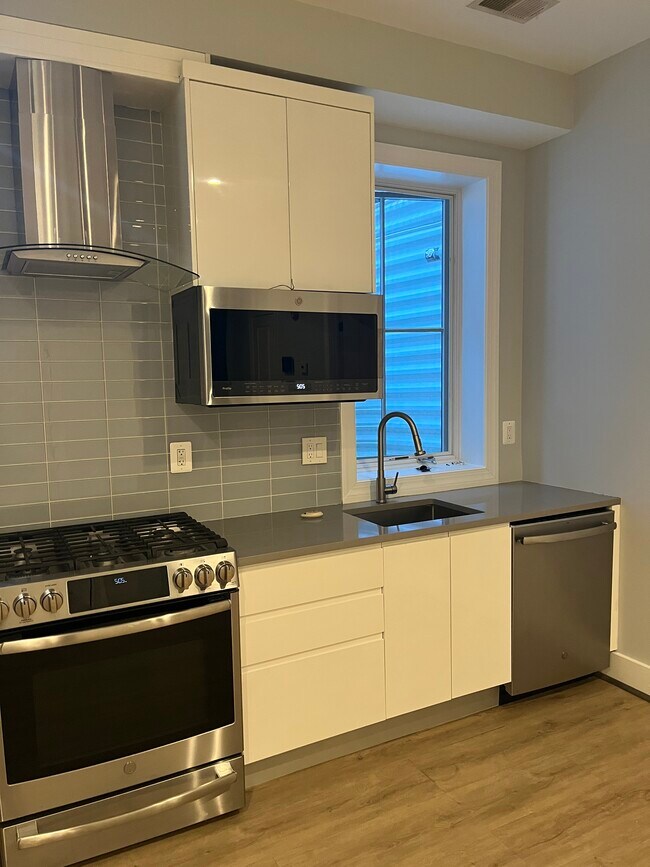 Foto del edificio - 625 Park Rd NW