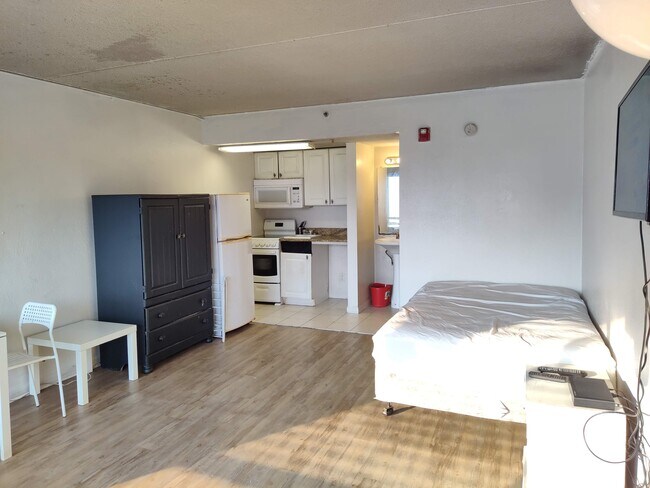 Building Photo - 2506 S Ocean Blvd