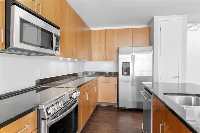 Building Photo - 711 Cosmopolitan Dr NE