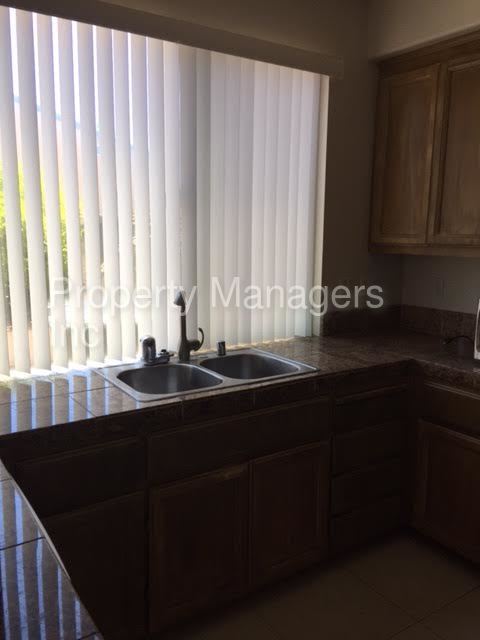 Building Photo - 5 Cymbidium Cir