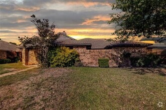 Building Photo - 534 Stringfellow Dr