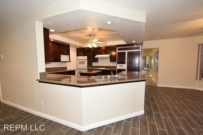 Building Photo - 3696 Ferndale Cove Dr