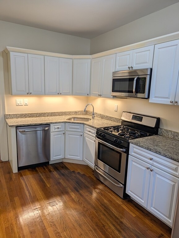 Foto del edificio - 390 Fellsway W