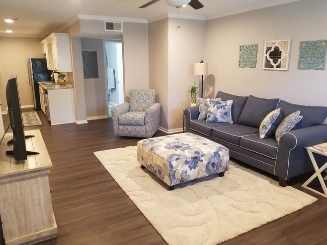 Unit will NOT be furnished - 1822 Avenue M