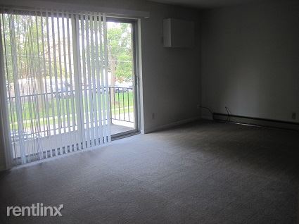 Building Photo - 313 Hillcrest Dr