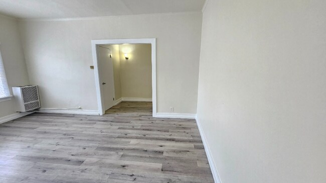 Foto del edificio - 815 S Lake St