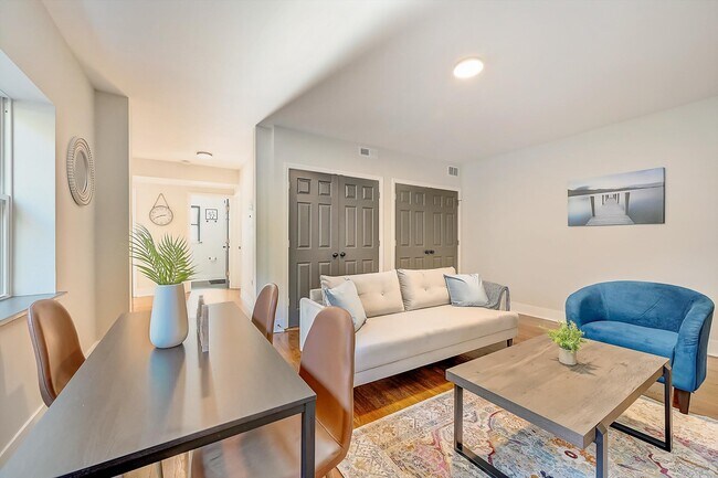 Foto del edificio - Victory Parkway Apartments - 3