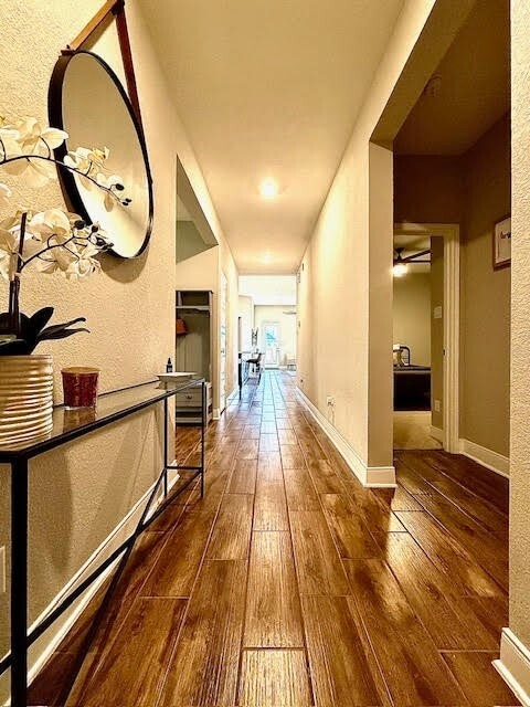 Foto del edificio - 10402 Sherwin Pass Dr