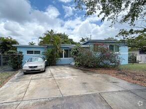Building Photo - 12115 NE Miami Ct