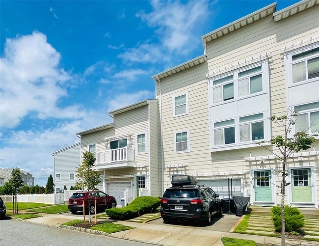 Foto del edificio - 6518 Seaspray Ave