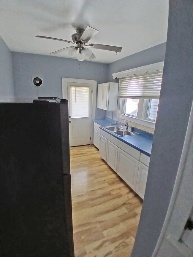 Foto del edificio - 1334 Oak Grove Ave