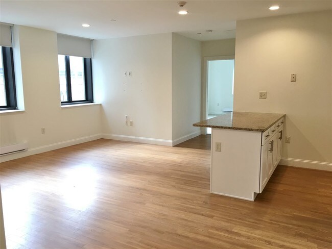 Foto del edificio - 875 Elm St