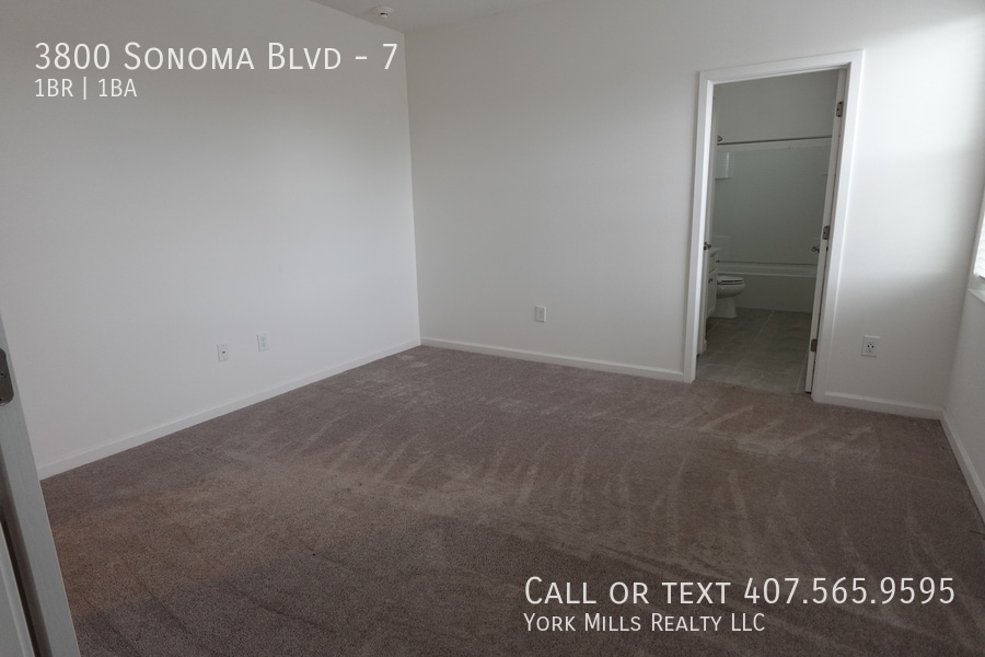 Foto principal - 3800 Sonoma Blvd