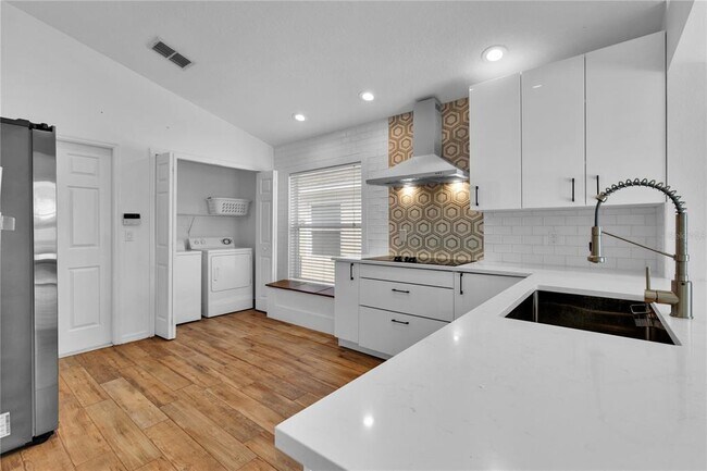 Building Photo - 928 Troon Cir