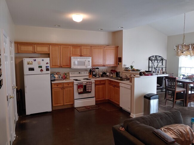 Foto del edificio - 5052 Parkview Way