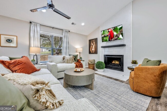 Foto del edificio - 1440 Glynn Oaks Dr SW