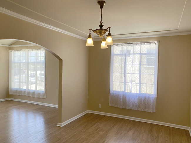 Dining Room - 2818 Griffith Park Blvd