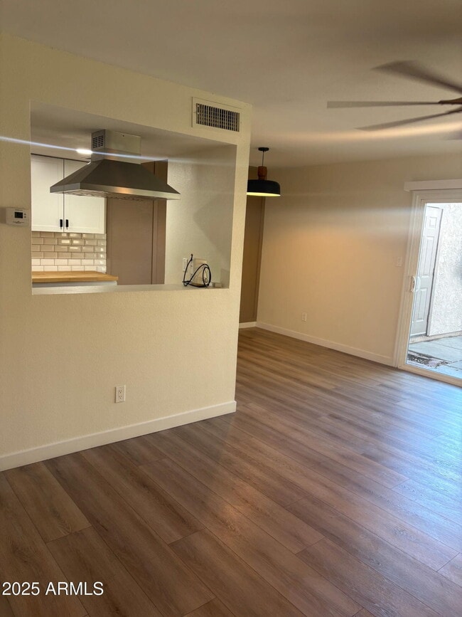 Building Photo - 600 S Dobson Rd