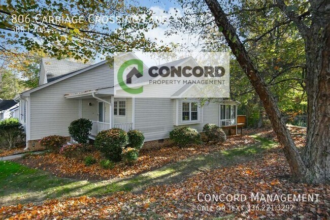 Photo - 806 Carriage Crossing Ln House