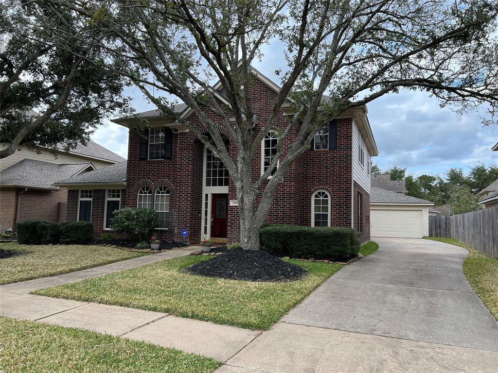 Primary Photo - 22910 Fairleaf Cir