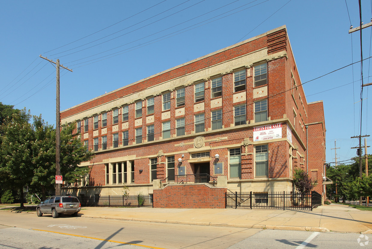 Primary Photo - The Franklin Lofts