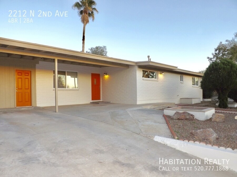 Primary Photo - 4bd/2ba Modern Serenity, close to the UA a...
