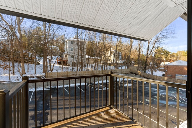 Foto del edificio - Simsbury Center Apartments