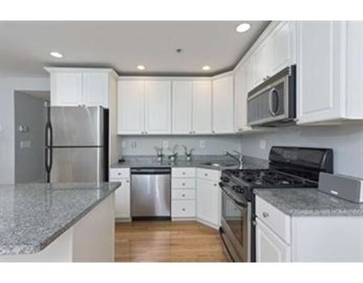Building Photo - 134-136 W 9th St