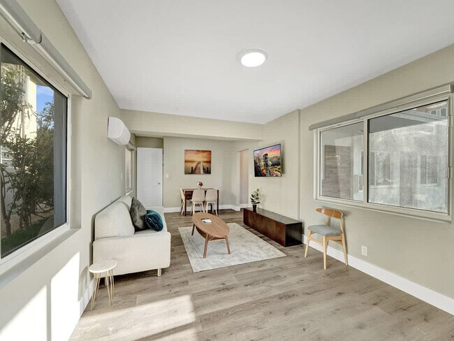 Foto del edificio - 3208 NE 9th St