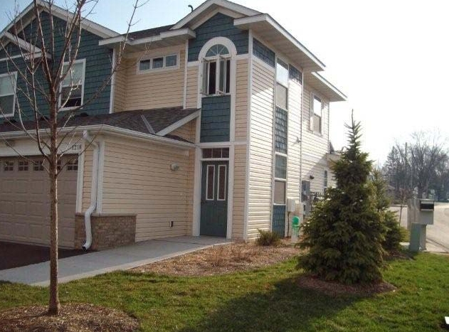 Building Photo - Forest Ridge Townhomes