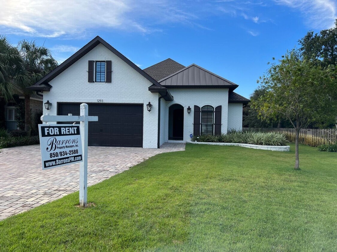 Primary Photo - Grand Point East - 4 Bedroom, 3 Bathroom w...