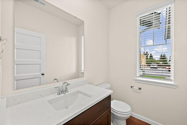 Building Photo - Brand New Yelm Rental | 4 Bedroom Home with Office, A/C & Bonus Loft Space!