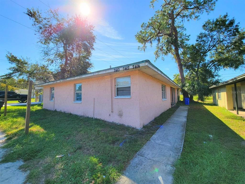 Primary Photo - 2410 Chestnut Woods Dr
