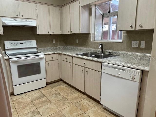 Building Photo - 825 Mary Frank Ct