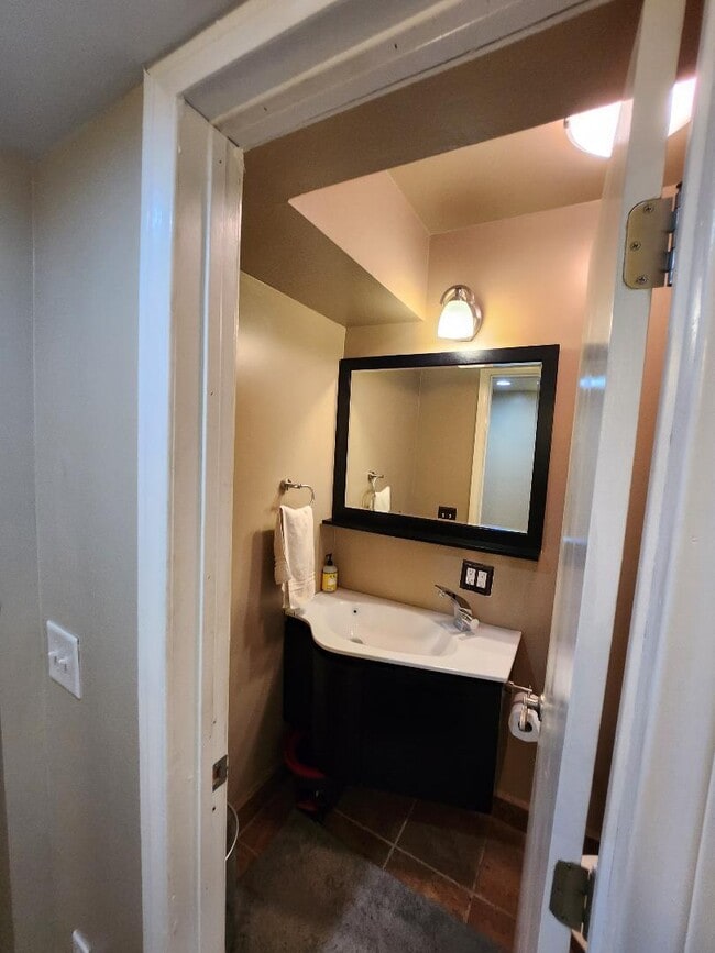 Foto del edificio - 3852 Mount Vernon Dr