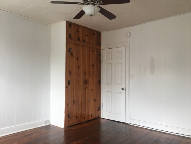 Foto del edificio - For Rent: Charming Retreat on Falls Rd